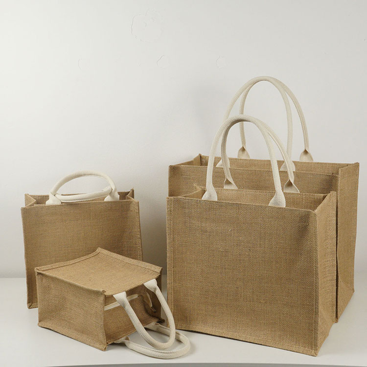Bagaimana beg jute burlap berbeza daripada beg plastik tradisional?